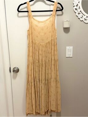 Vintage Marrika Nakk Delicate Sleeveless Tiered Silk Dress S Golden Beige Floral